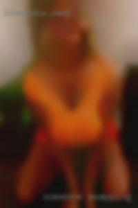 Someone swapping beautiful wife and curvy please near VA.