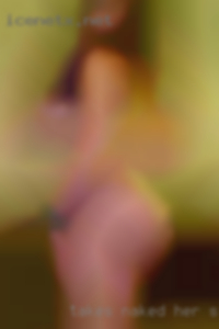 Takes naked her spanking and begs for me from Troy.